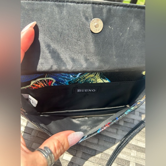 Bueno Butterfly Zip Around Crossbody Wallet Bag w/ Detachable Adjustable Strap - Picture 9 of 12